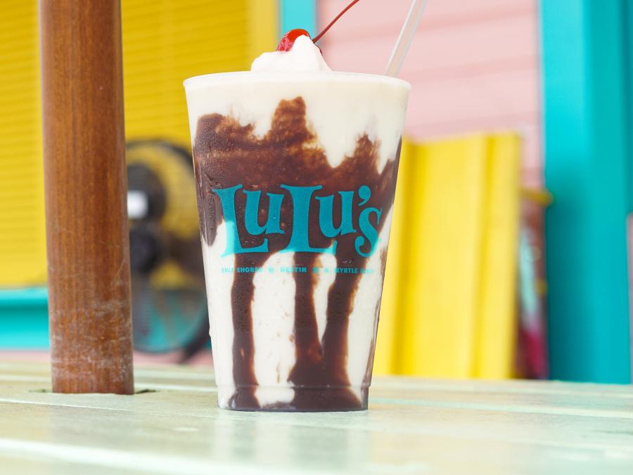 Bushwacker at LuLu's restaurant in Gulf Shores